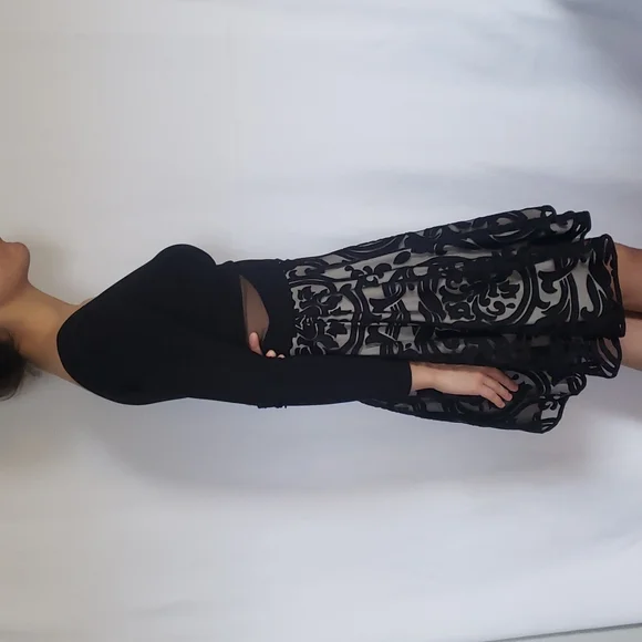 Avery G Longsleeve Mesh Detailed Cocktail Dress with Flare - Picture 4 of 11